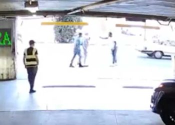 “베벌리힐스도 안심 못해”…3가 그로브몰 인근 주차장서 갱단 총격전(영상)