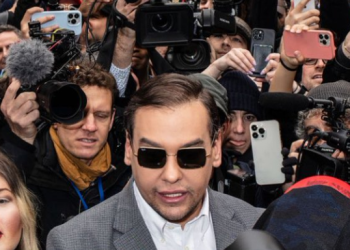 ‘학력조작-가짜이력’ 사기당선 산토스, 하원서 쫒겨나