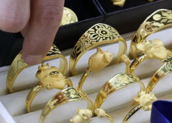 천정부지 금값…1돈 37만4천원 역대최고, 온스당 1987달러