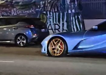 마이클 조단 페라리, 할리웃서 기아 SUV와 충돌 대파