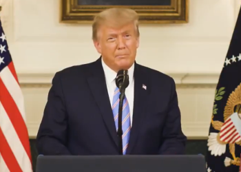 트럼프, 재선되면 “취임 첫날 빼고 독재 안 해”