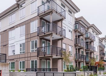 [부동산] LA 아파트 부동산 시장 위기…거래 77% 급감, 투자자들 기피