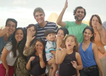 이민가정의 세대차이.. 현실을 일깨워준 아이들