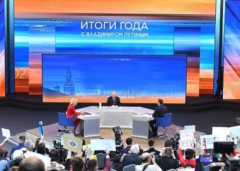 푸틴, 4시간 넘게 기자회견… “우크라 목표 달성될 때까지 종전 없어”