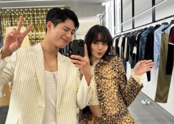 박보검과 블랙핑크 리사 무슨 사이? …장난기 가득