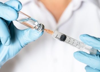 올 겨울 3200명 독감 사망…연말 신종 코로나·독감 동시 확산