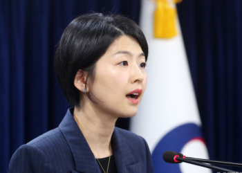 [화제] 한동훈 임명 한지아 비대위원, ’동교동계‘ 한화갑 전 민주당 대표 조카