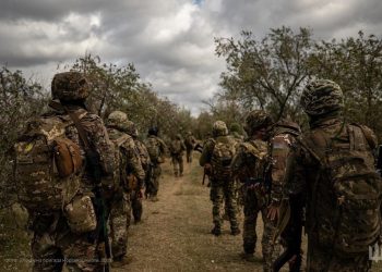 우크라, 해외도피 남성 징집 추진… 65만명 유럽 도피 중