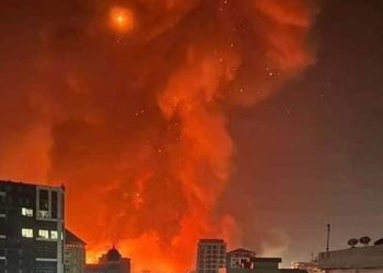 기니 유류저장소 폭발, 13명 죽고 178명 부상(영상)