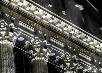 뉴욕증시, 금리동결 기대·인플레둔화 나흘째 상승 마감