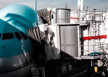 미국, 친환경 항공유에 보조금…한국 정유업계 타격 전망