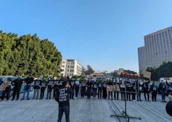 110번 프리웨이 막아선 반전 시위대 75명 체포