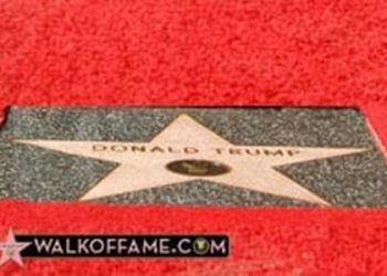 ” 할리웃 명예의 거리서 트럼프 별 퇴출하자” 캠페인