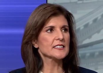 아이오와 코커스 10일 앞두고…헤일리 지지 급상승