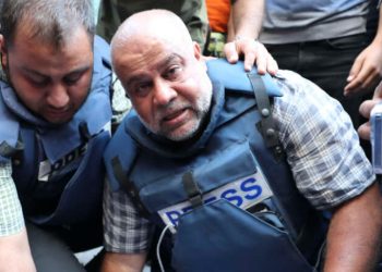 가족 4명 살해된 알자지라 기자, 장남도 숨져(영상)