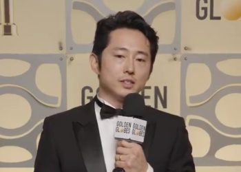 또 K가 일냈다…한인감독∙한인배우 ‘비프’ 골든글로브 3관왕(영상)