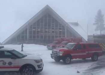 타호 스키리조트 눈사태…100마일 강풍, 2명사상(영상)