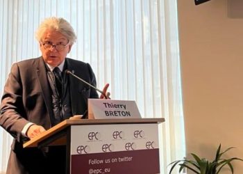 “트럼프, 유럽 공격 받아도 도움 줄 생각 없다”말해