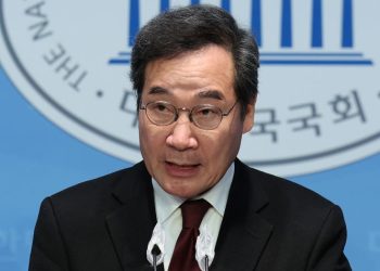 이낙연 “양당 독점깨는 의석수…지역구 전부 출마”[일문일답]