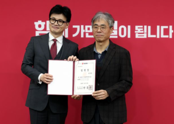 ‘마포출마’ 김경율, “”한동훈, 나와 정청래 삶 비교해보라며 출마설득”