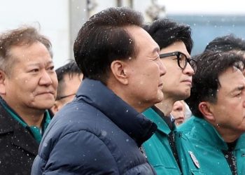 “영부인 디올 가방, 국가 리더십 흔들었다”