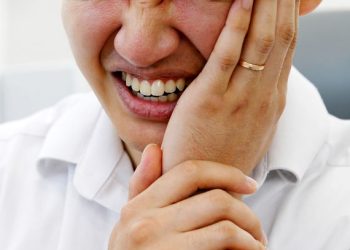 피곤하다 싶으면 따끔따끔…다 같은 구내염이 아니라고?