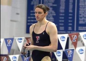 비수술 트랜스젠더 수영선수, 여성경기 출전금지