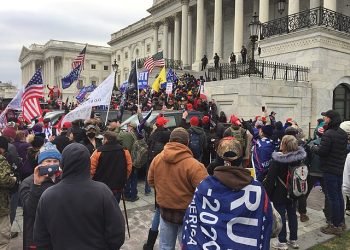 ‘의사당 폭동’  도주한 프라우드 보이스대원 10년형