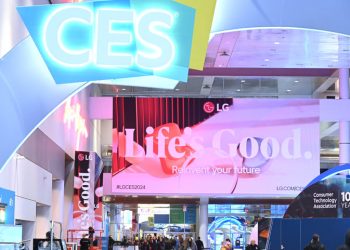 CES 2024 전시장에 설치된 LG전자 광고판