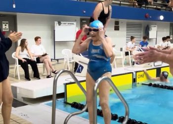 출전만 하면 세계기록…’99세’ 할머니 수영선수