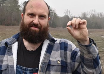 아칸소 다이아몬드 주립공원서 7.46캐럿 다이아 횡재