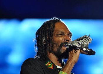 트럼프 비판 스눕독  “트럼프 사랑하고 존경한다”