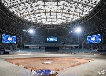 ‘MLB 서울시리즈’ 고척 돔 변신 중 “서울서 만나요”