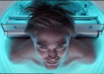 봉준호 신작 ‘미키17’ 개봉 연기 “할리웃 파업 여파”