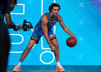 미성년자 성관계 혐의 NBA 스타 형사고소 면해