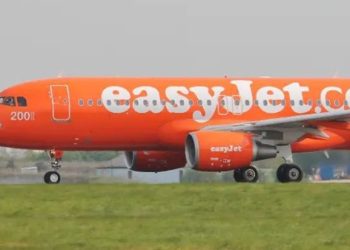 ‘가족 여행’ 할머니는 비행기 ‘공짜’?…항공사의 ‘통 큰 전략’