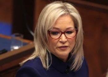 북아일랜드, 103년 만에 첫 아일랜드 공화주의 ‘총리’ 등장