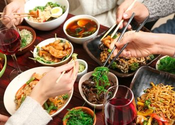 [사연] ‘올유캔잇’ 뷔페식 바꿨다 포기한 한인 식당업주의 하소연