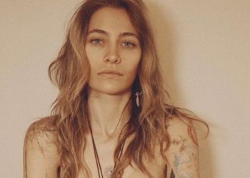 마이클 잭슨 딸, 온몸 문신 80개 지우고 나타나…비결은?