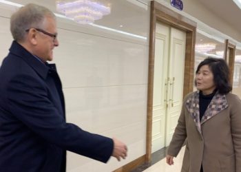 주북한 러 대사 “한국, 우크라에 무기 주면 큰 실수”