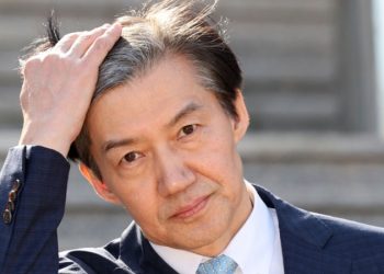 징역 2년 실형 선고 받은 조국 ‘창당 선언’