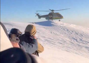 마운틴 볼디서 또 조난…6명 헬기 구조(영상)