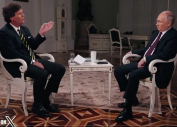 푸틴 “칼슨과 인터뷰 너무 물렁…만족스럽지 않다”