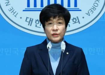 4선 김영주 의원 , 탈당선언 “민주당, 이재명 사당 전락”