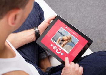 “데이팅앱  짝 찾기 이젠 이상하지 않아” … 내게 맞는 최고의 데이팅 앱은?