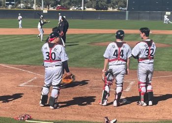 애리조나까지 달려간  LG트윈스 한인 열혈팬들 “너무 즐거워”