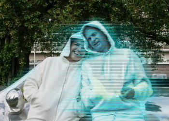 솔로들 대안?…AI 홀로그램과 결혼하는 여성(영상)