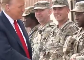 바이든-트럼프, 텍사스 국경 동시방문 어땠나(영상)