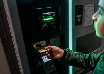 FBI “ATM∙주유기 몰카 설치, 스키밍 신종수법 기승”