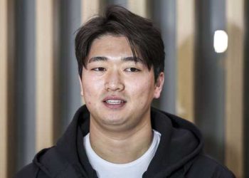LG 마무리 고우석, 샌디에고행  “부끄럽지 않은 선수 되겠다”